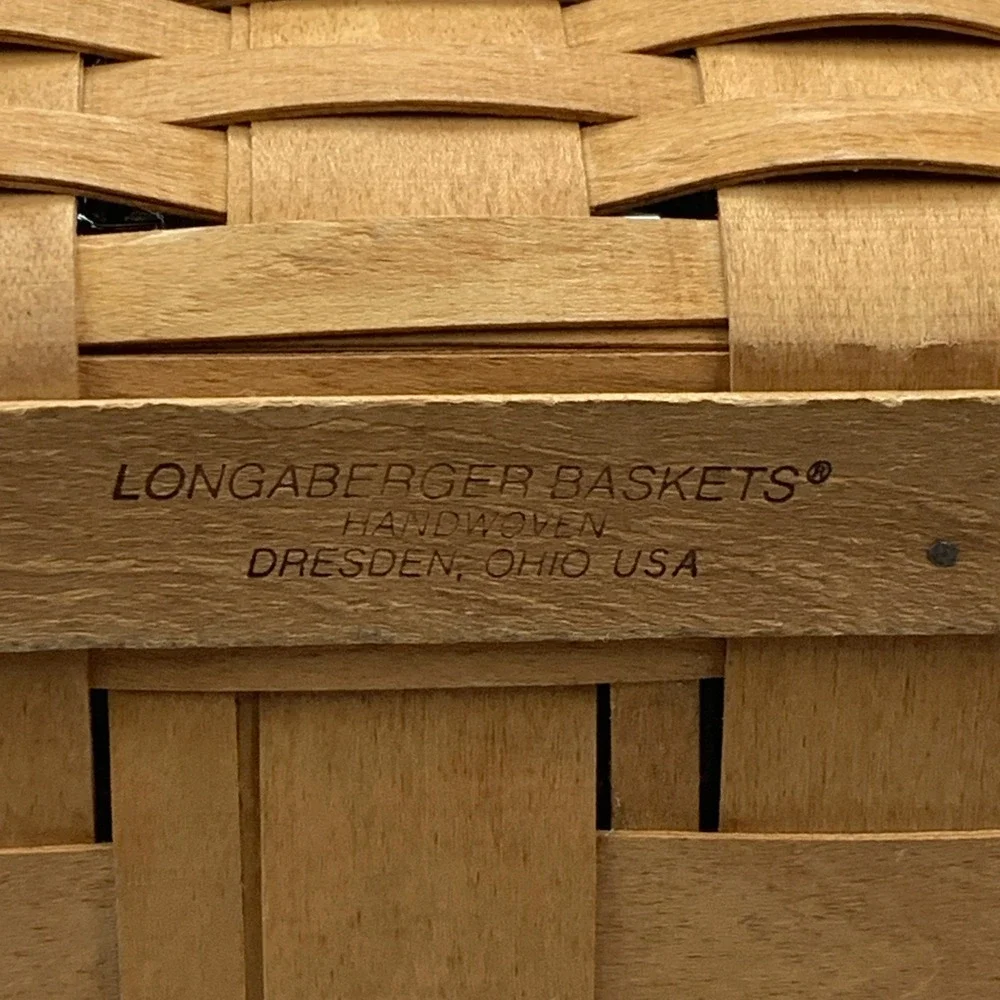 Longaberger Basket 1992 Handwoven Wooden‎ Lid Picnic Basket Toggle Top